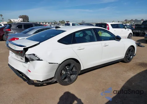 2024 Honda Accord Hybrid Sport-L z USA, uszkodzony, nr VIN 1HGCY2F77RA041918